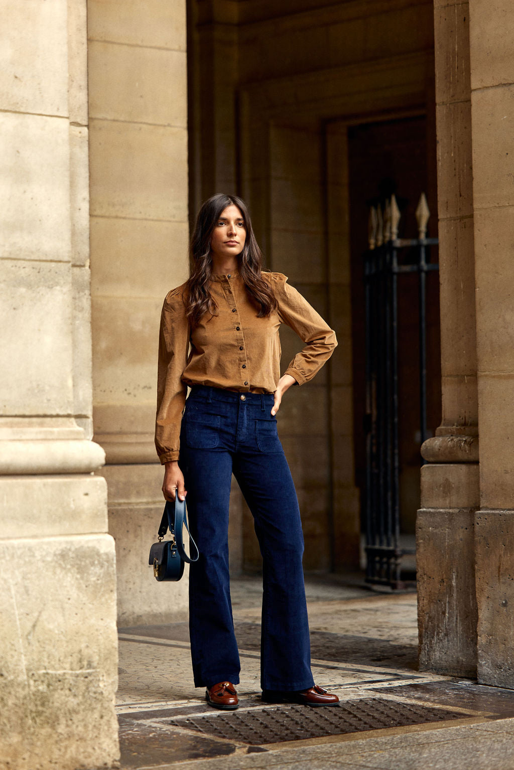 Velvet blouse Blondie - Camel