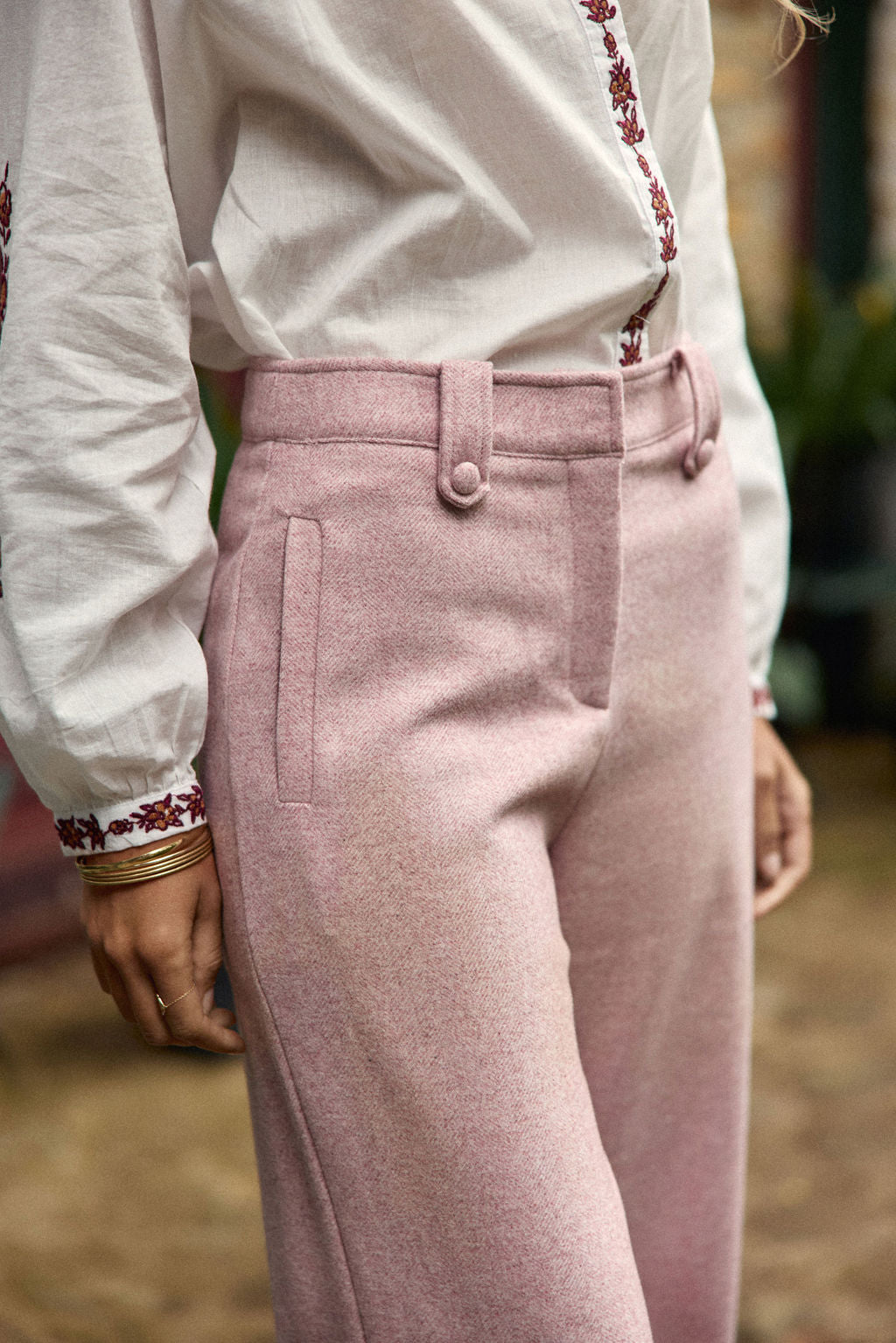 Pantalon droit en laine rose - Phoebe