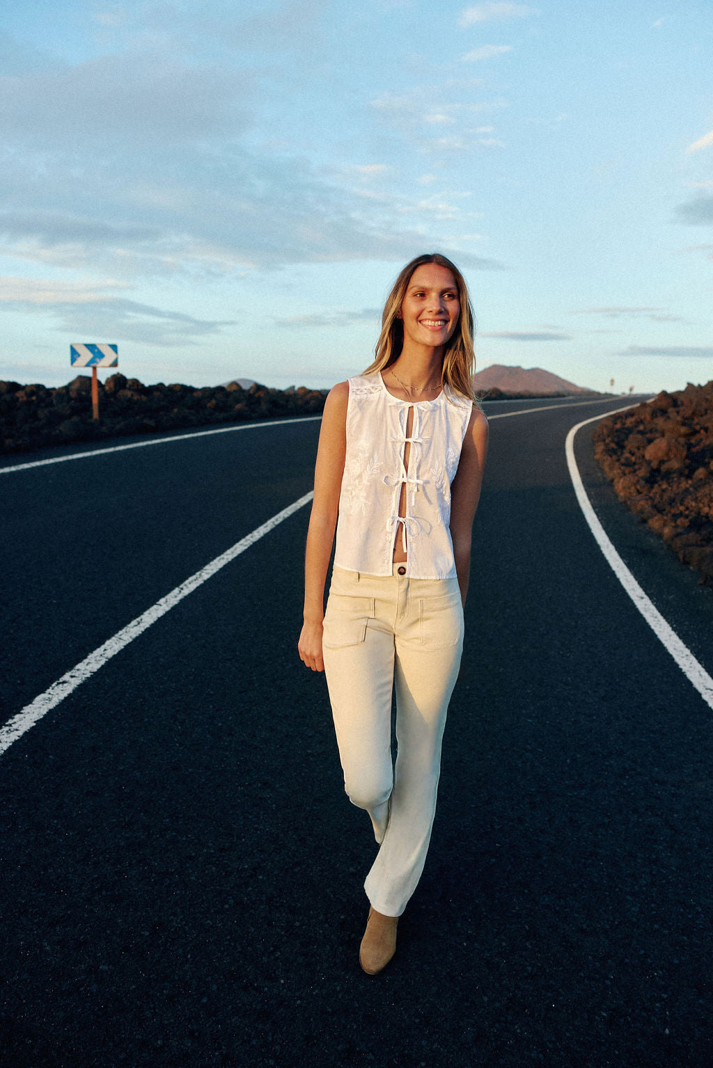 White sleeveless top - Tery